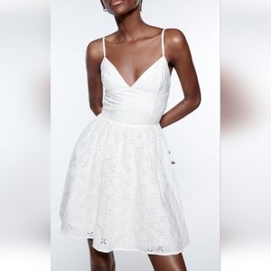 Zara Openwork Embroidered Dress White size medium M large L BNWT Eyelet